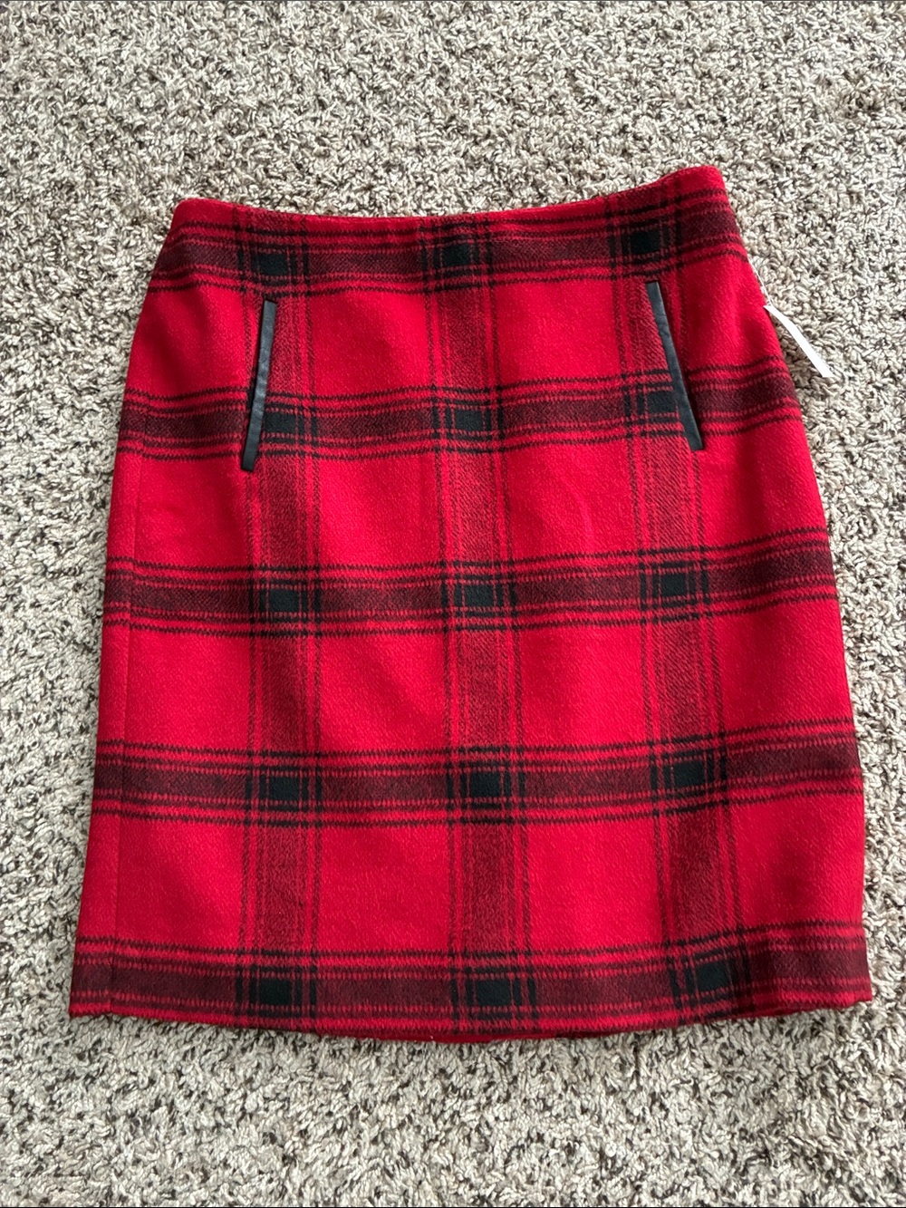 Talbots Skirt Plaid Red Black Wool Blend SZ 6 NWT